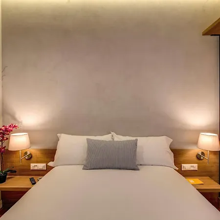 The Spanish Piazza Di Spagna Bed & Breakfast 2*