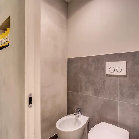 The Spanish Piazza Di Spagna 3*