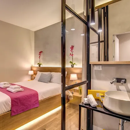 The Spanish Piazza Di Spagna 3*