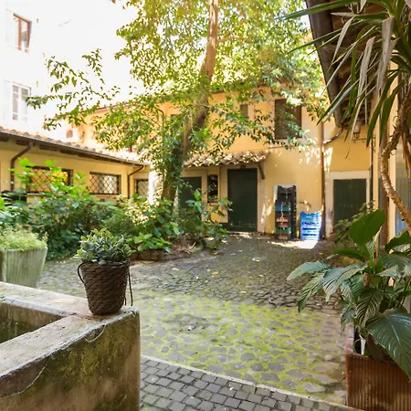 The Spanish Piazza Di Spagna Bed & Breakfast