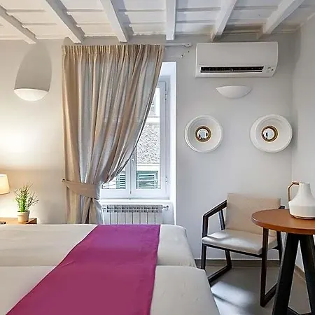 B&B 스패니시 스위트 피아자 디 스파냐