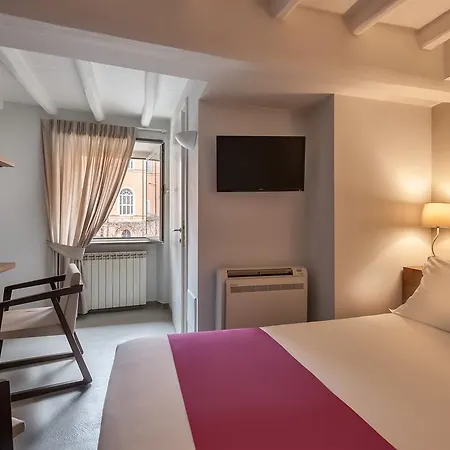 The Spanish Piazza Di Spagna