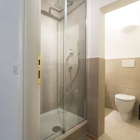 The Spanish Piazza Di Spagna 3*