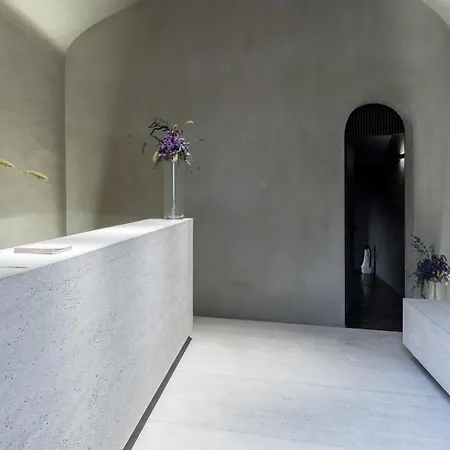 The Spanish Piazza Di Spagna Rome